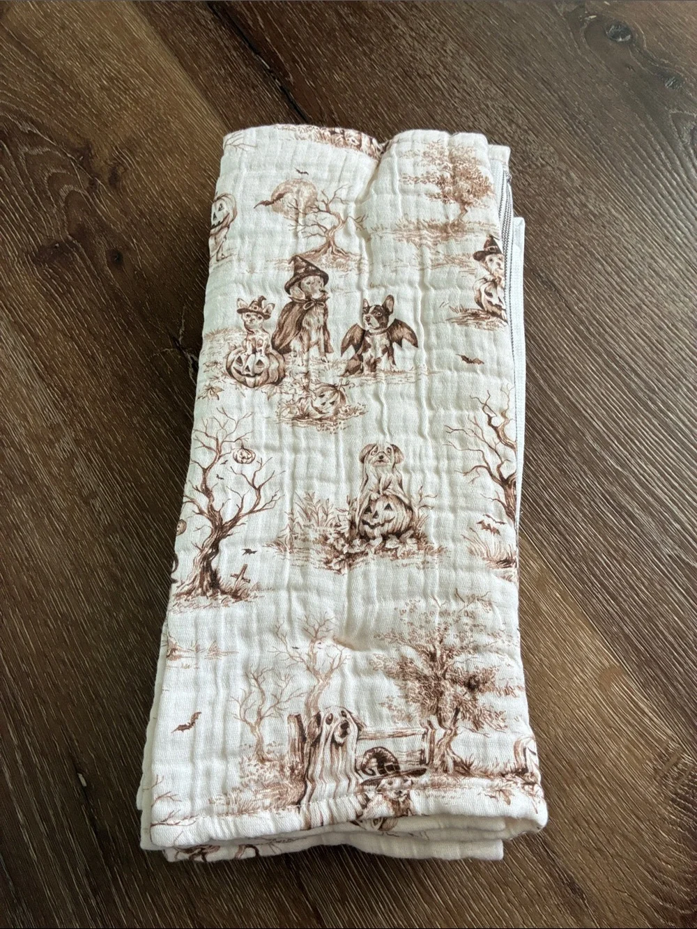 The Farmhouse by Rachel Ashwell Halloween Dog Kitchen Towels. 3 pack. New!